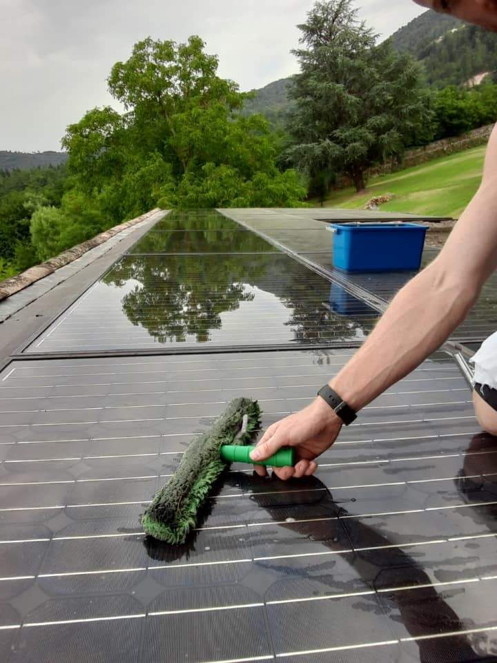 Nettoyage panneau solaire Alès
